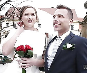 HUNT4K Attractive Czech bride spends first night with man